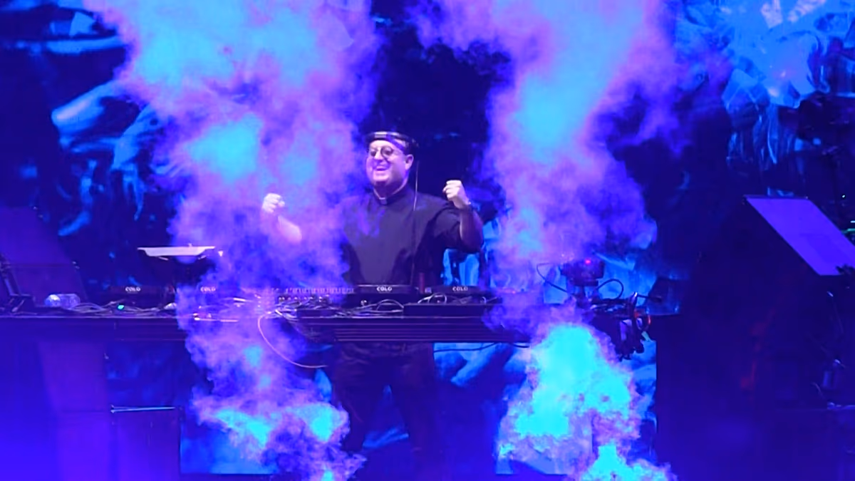 Arjantin'de 'Barış' Temalı Tekno Ayin: İnanç ve Eğlence Arasında Çizilen Çizgi