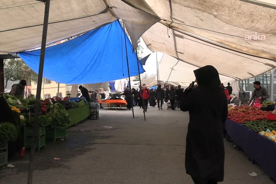 Pazarda Yangın Var: 200 Liralık Banknotla Bir Demet Biber Bile Alınamıyor!