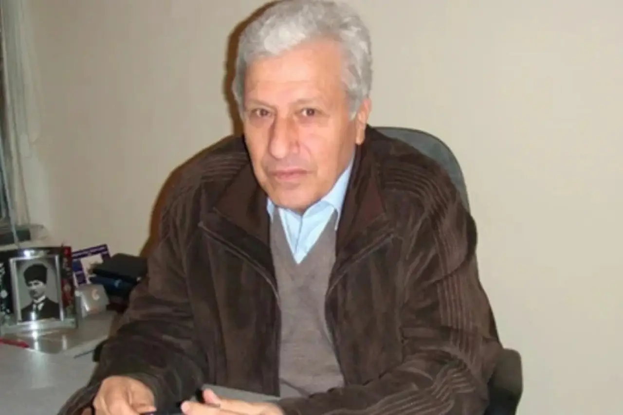 Eski Başkan Atay Aktuğ'un Vefatı, Yerel Yönetimlerdeki Değişimi Yeniden Gündeme Getirdi