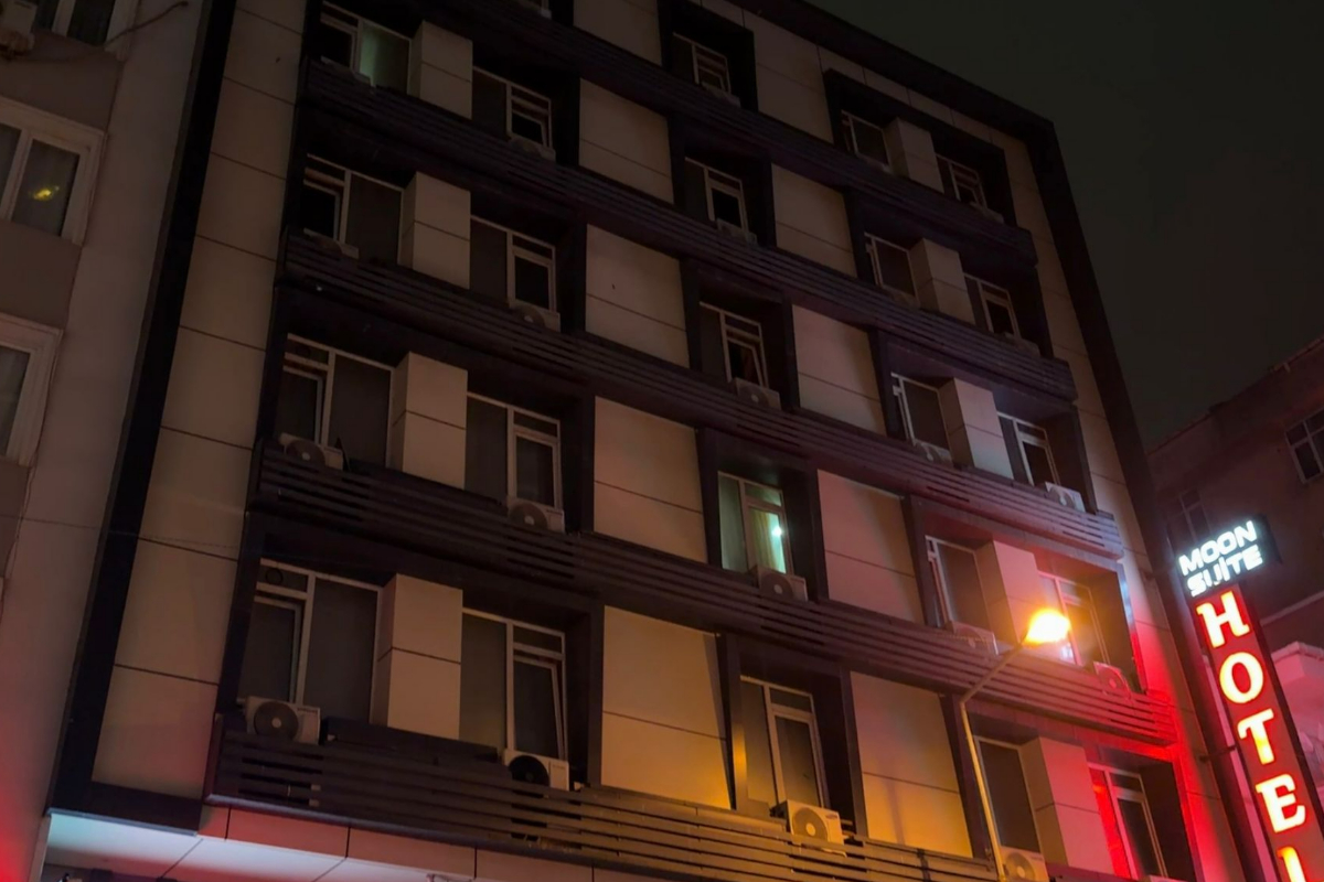 Bahçelievler'de Şüpheli Kadın Ölümü: Yonca Kölge'nin Cansız Bedeni Bir Otelde Bulundu, Fail Aranıyor