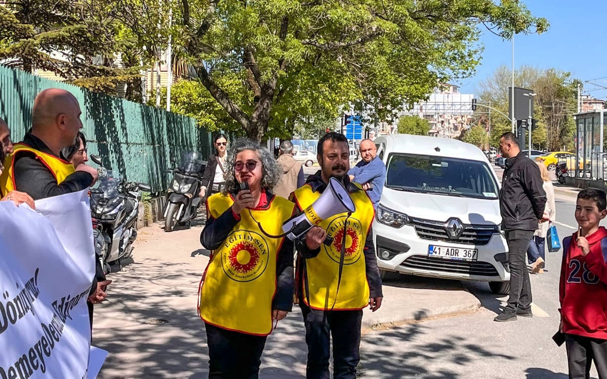 9.5 Yıllık Haksızlığa Son: Barış Akademisyeni Gül Köksal Görevine Geri Döndü!