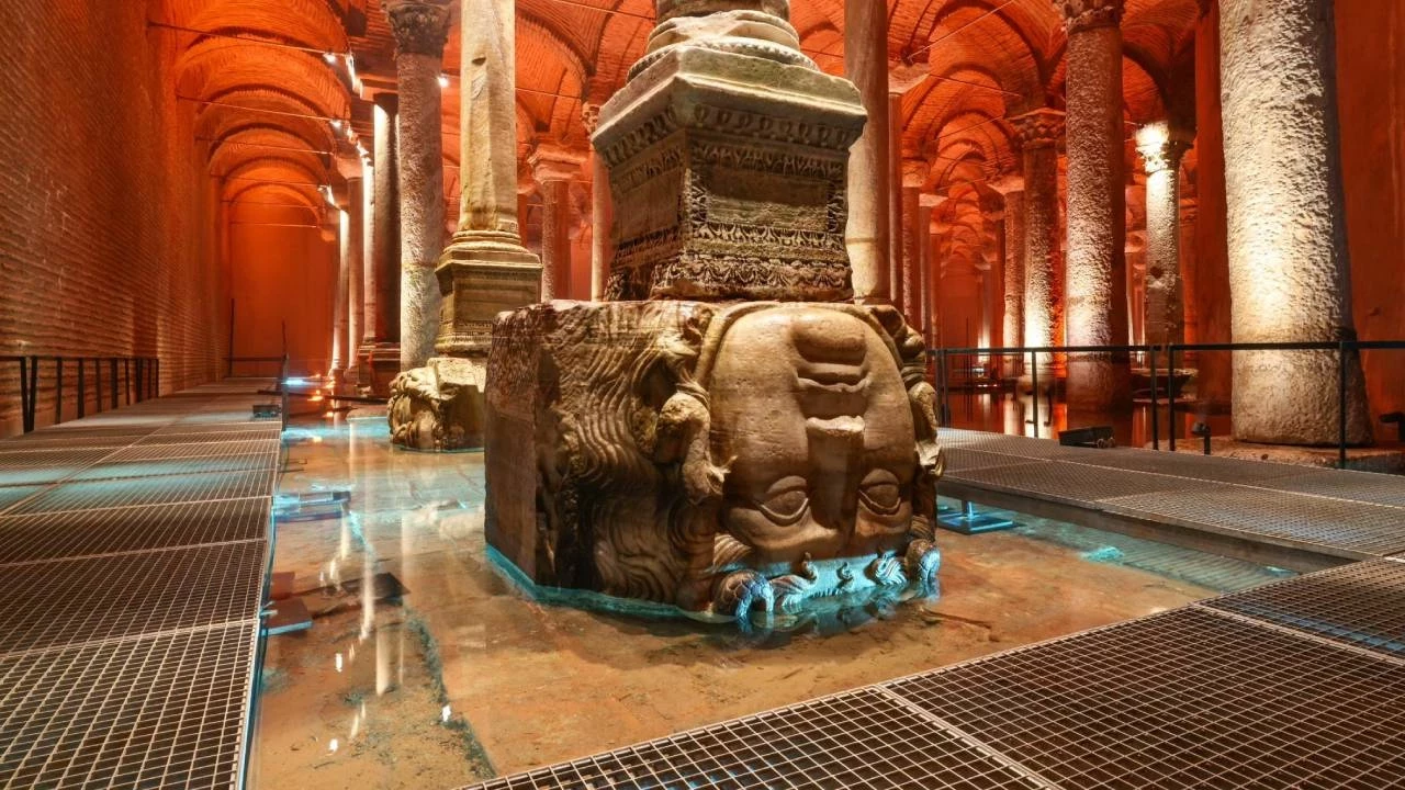 Belediyelerin Halkın Mirası Vakıflara Peşkeş Mi Çekiliyor? CHP, Anayasa Mahkemesi'ne Başvurdu