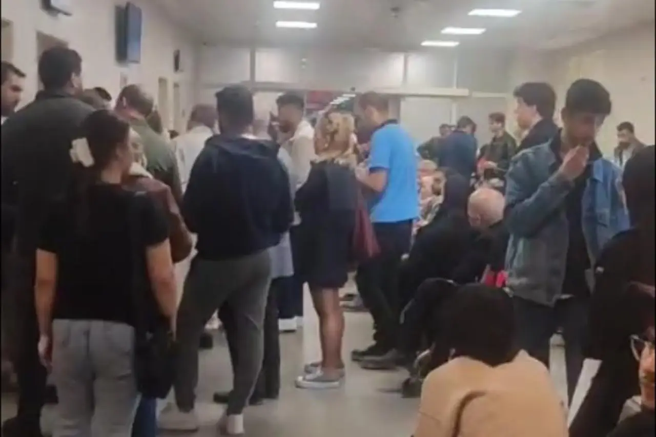 Beylikdüzü Acilinde Sağlık Krizi: Yüzlerce Hasta, Dört Doktorla Kaderine Terk Edildi!