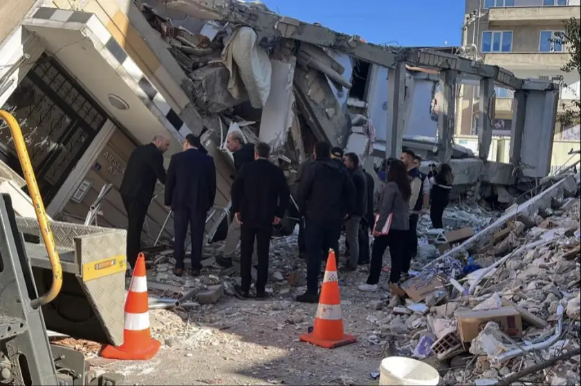 Gebze'deki Konut Faciasında Gözler Metro Hattında: 'Bilirkişi Raporları Neden Gizlendi?'