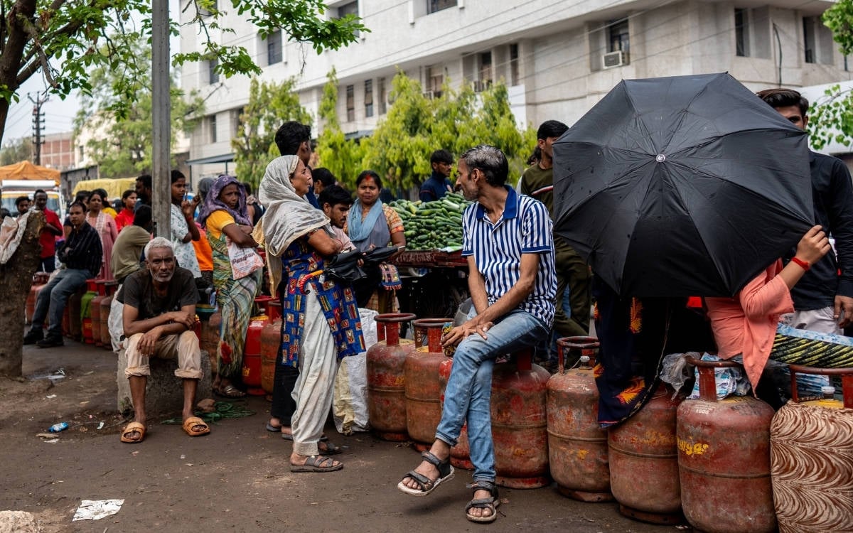 Hürmüz Boğazı'ndaki Gerilim: 70 Bin Ton Gıda Yardımı Akamete Uğradı, Sorumlusu Kim?