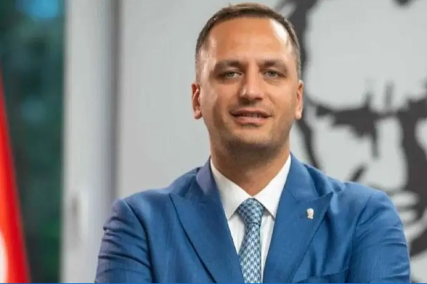 Bornova Belediyesinde 'Soruşturma' Gölgesi: Halkın İradesi Yine Hedefte mi?