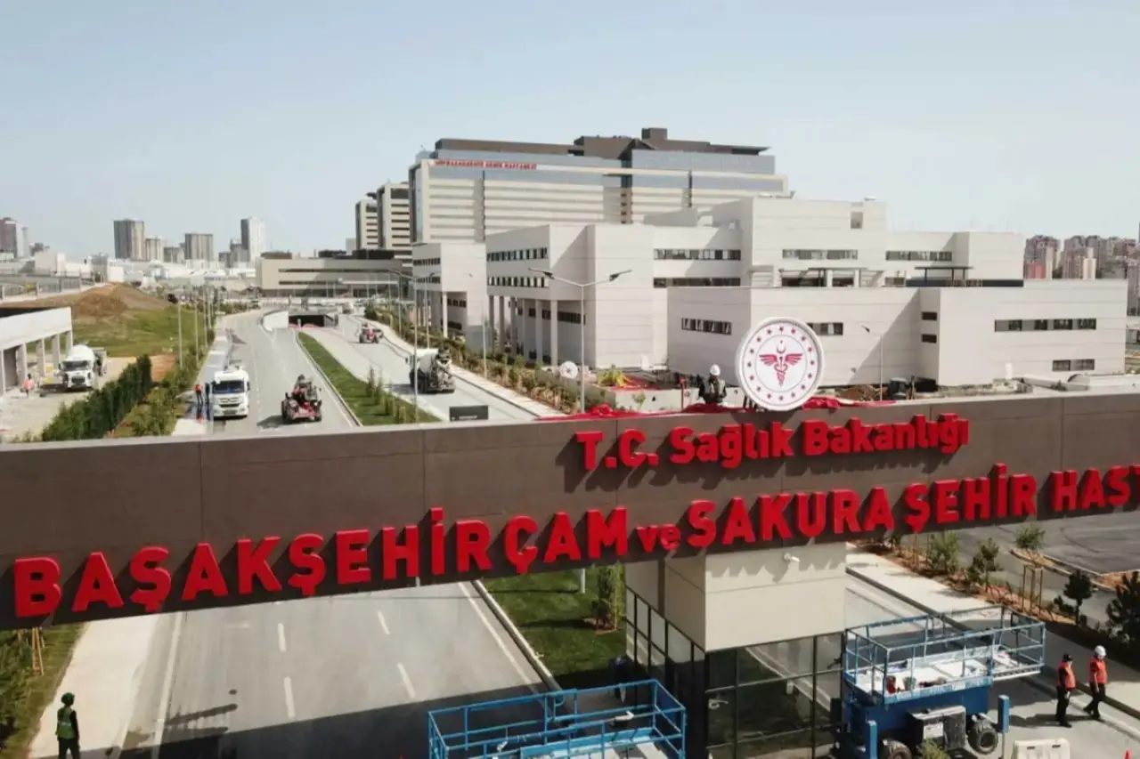 Şehir Hastaneleri Yutuyor: Kamu Sağlığı Özelleştirme Kıskacında mı?