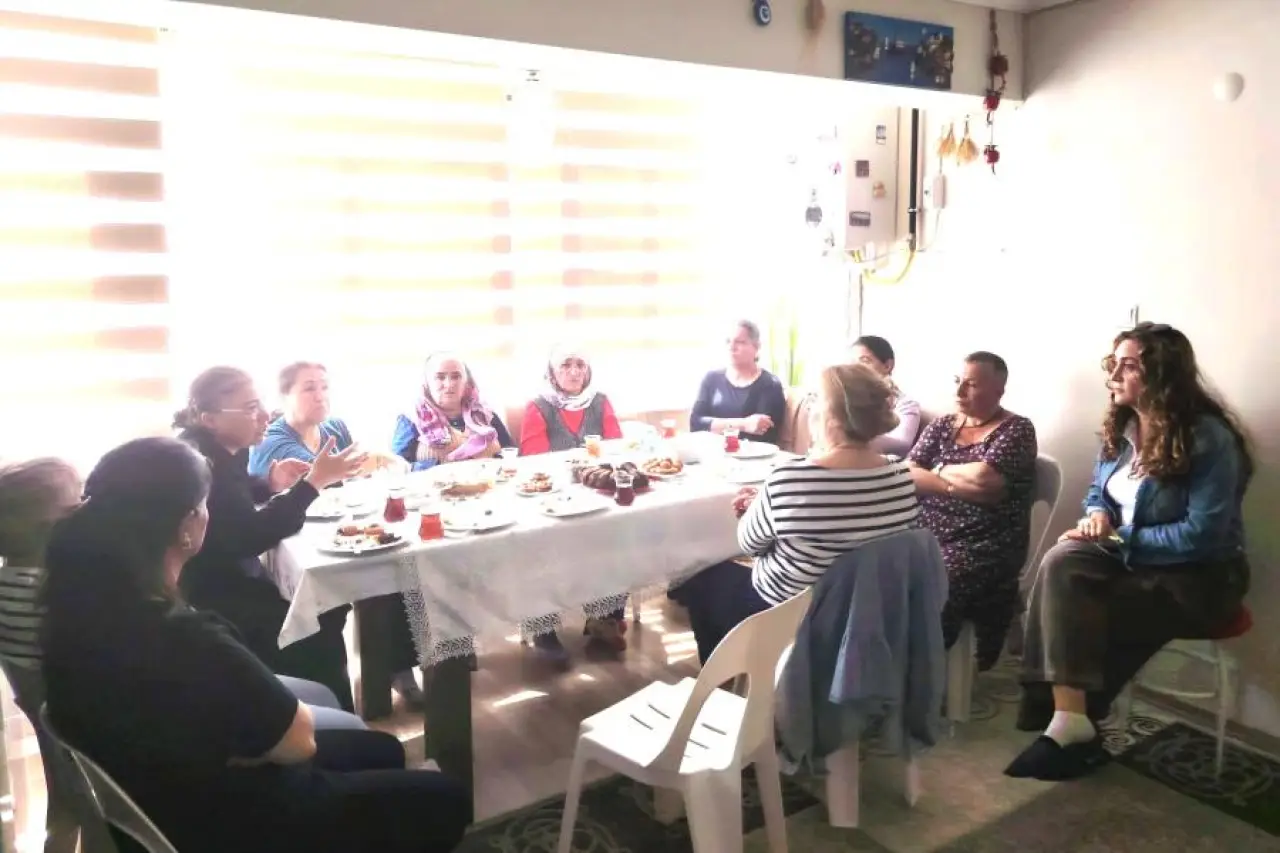 Güzeltepe Kadınlarından 1 Mayıs'a Yoksulluk ve Altyapı Çıkışı: 'Taleplerimiz Gündemden Düşmeyecek!'