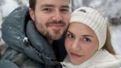 Toplumsal Baskı Gölgesinde Yaş Farklı İlişkiler: Aşkın Sınırları Kimin Elinde?