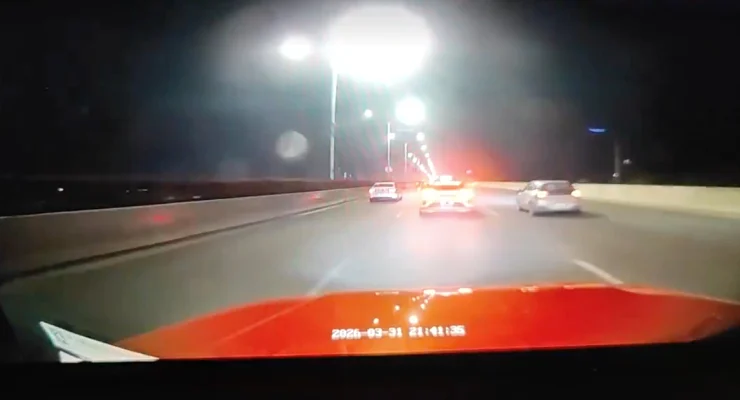 Çin'de 'Sistem Arızası' Değil, 'Sistem Çöküşü': Robotaksiler Trafikte Kilitlendi, Güvenlik Sorgulanıyor