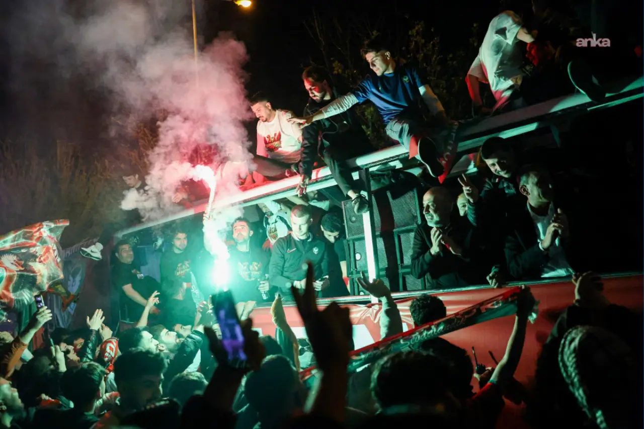 Amedspor Coşkusu Gölgede Kaldı: Kutlamalara Müdahale, Yaralılar ve Gözaltılar