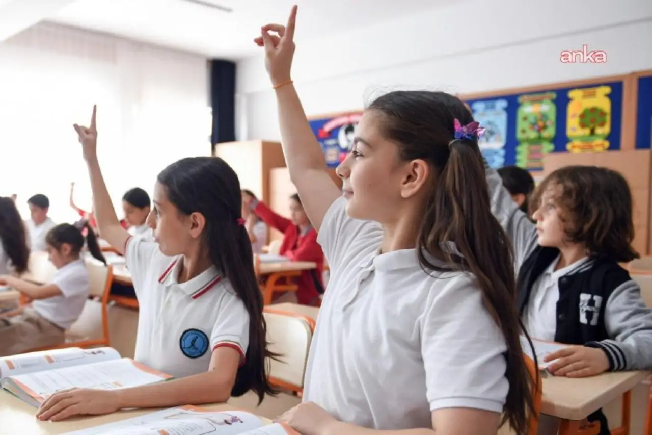 Eğitimde Çöküş: Milyonlarca Öğrenci Sistem Dışına İtiliyor, Geleceğimiz Kararıyor!