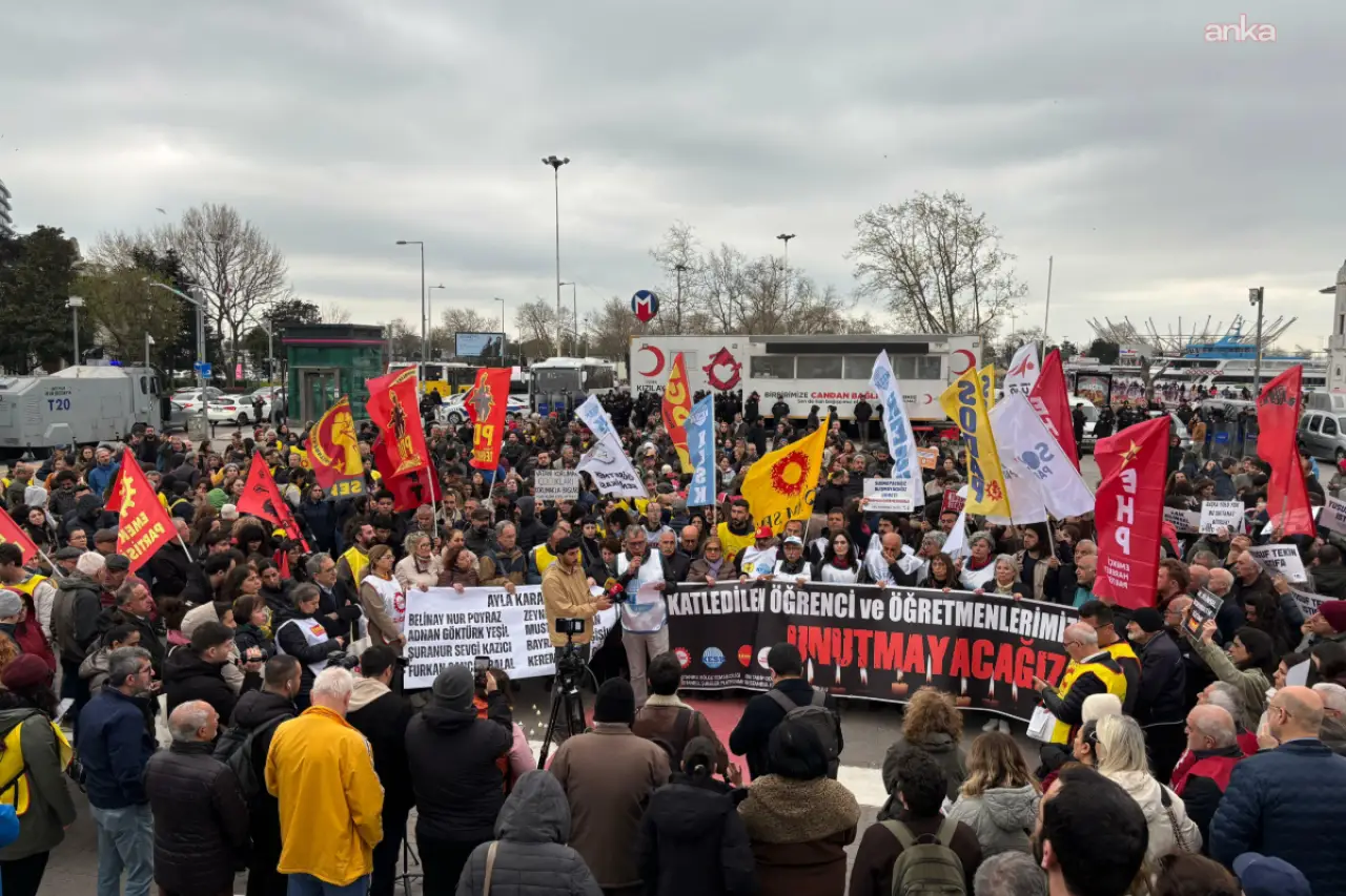 Eğitim Emekçilerinden Sert Çıkış: 'Gençleri Geleceksizliğe Mahkum Eden Düzenin Kendisi Sorun!'