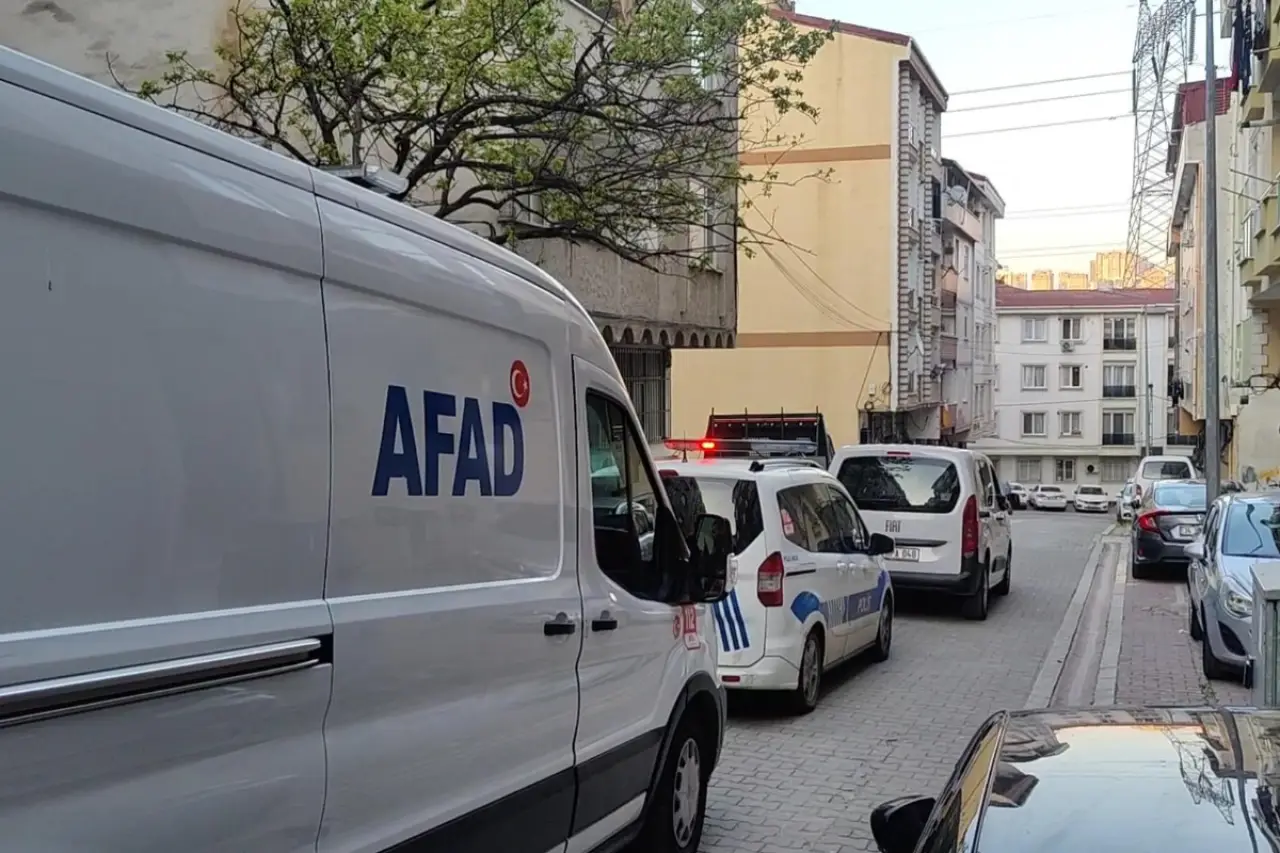 Esenyurt'ta İlaçlama Faciası: 7 Kişi Zehirlenme Şüphesiyle Hastaneye Kaldırıldı, Denetimsizlik Tartışmaları Yeniden Alevlendi