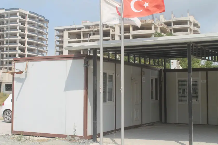 Sağlıkta Çöküş Kapıda: '1000 ASM Yapacağız' Vaadiyle Eldekiler Satışa Çıktı, Halkın Sağlığı Tehlikede!