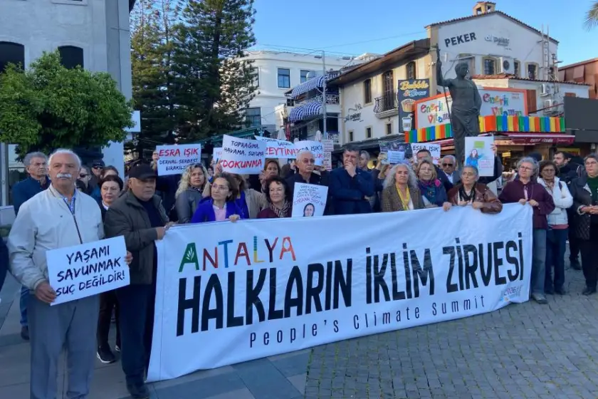 Akbelen Direnişçisi Esra Işık'ın Tutuklanması: Doğa Savunucuları Susturulmak mı İsteniyor?