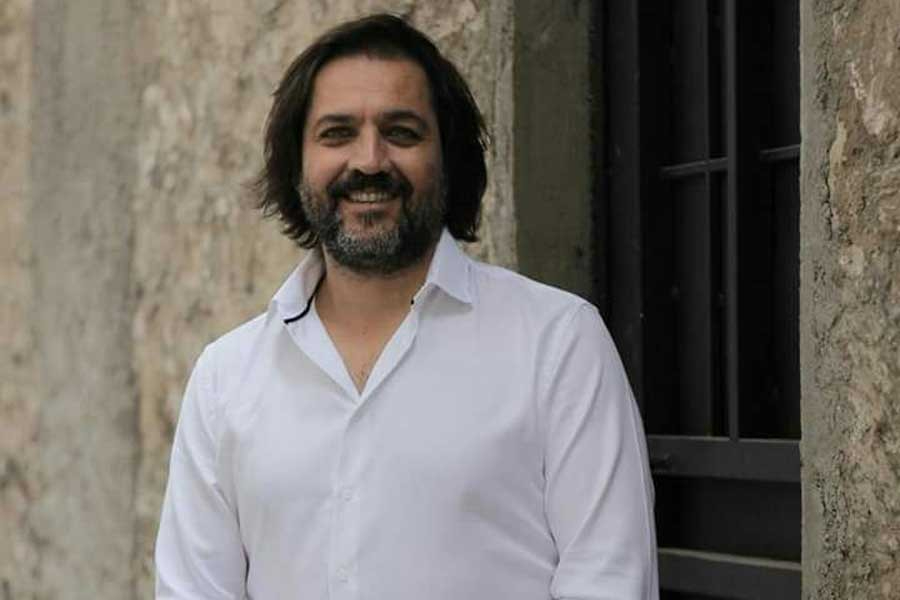 Kars'ta Sanata Valilik Engeli: Haluk Tolga İlhan Konserine Salon Kapatıldı!