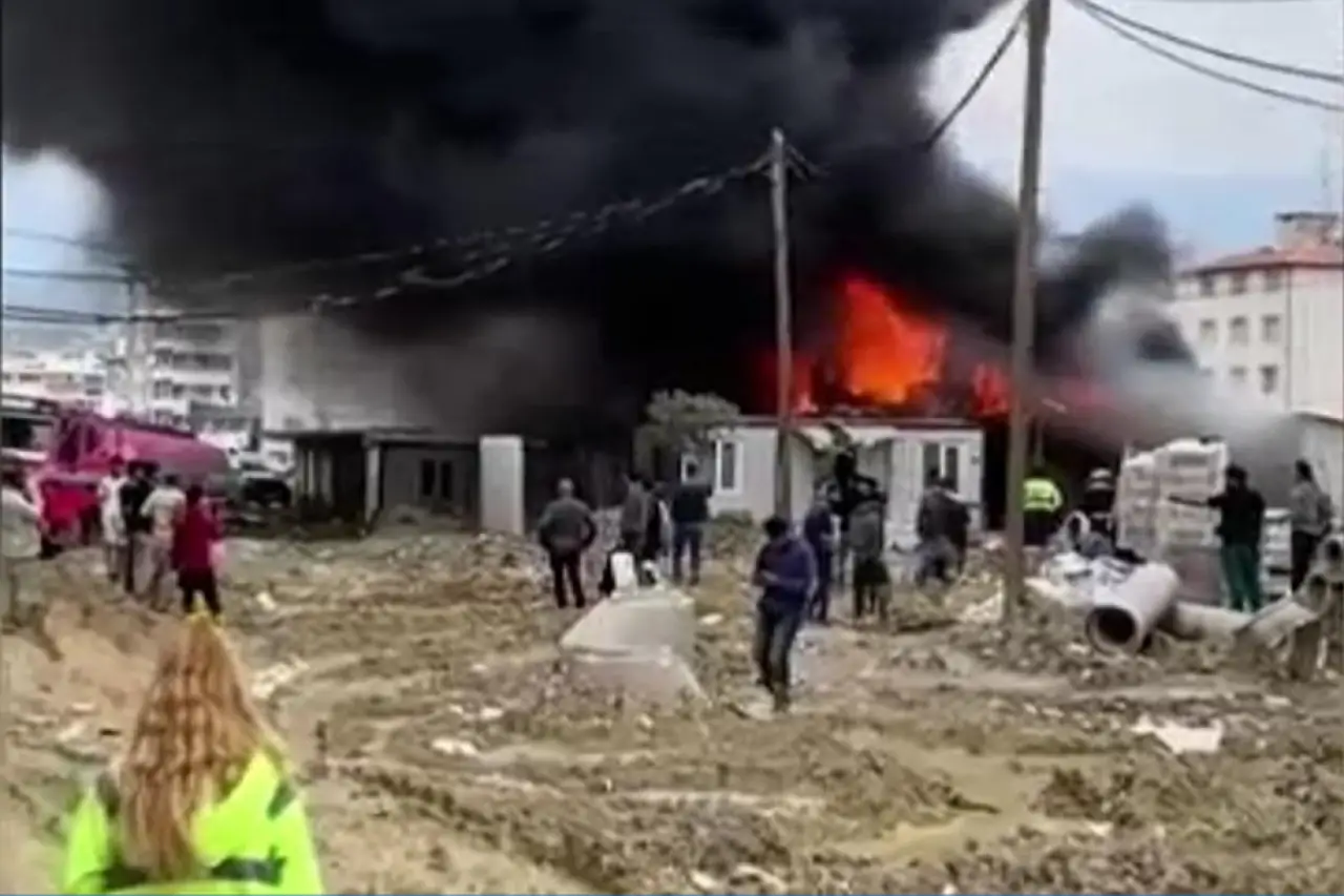 Hatay'da İşçilerin Evleri Kül Oldu: Yangın Değil, Sistemin İhmali Yanıyor!