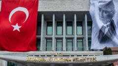 İBB Birimlerine Operasyon: 12 Gözaltı