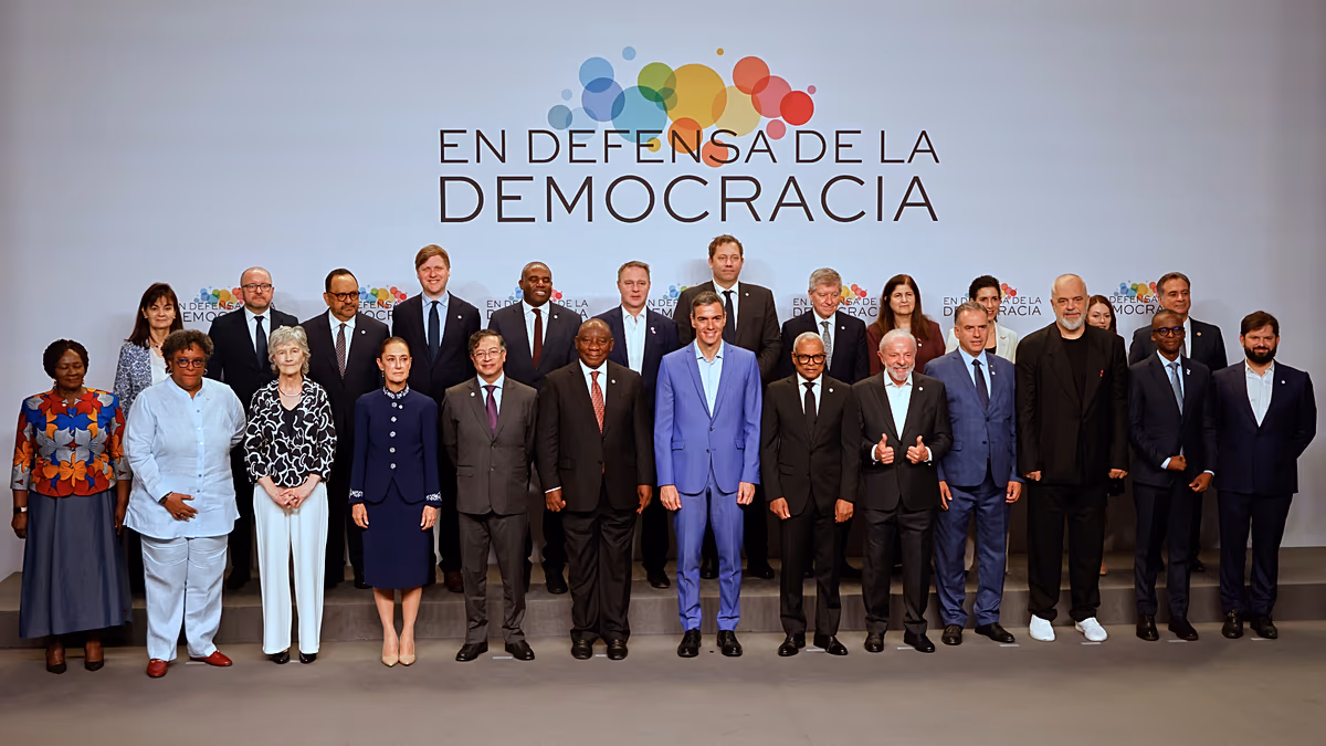 Küresel Sol Hareketi Barselona'da Toplandı: Otoriterliğe Karşı Demokrasi Cephesi mi Kuruluyor?