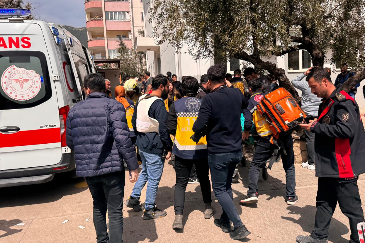 Kahramanmaraş'ta Okul Saldırısı: 5 Öğrencinin Hayati Tehlikesi Sürüyor, Güvenlik Zafiyeti Tartışılıyor