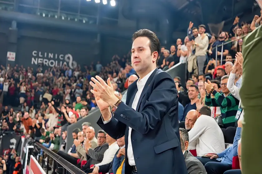 Karşıyaka'da Kriz Derinleşiyor: Aday Çekildi, Takım Boykot Etti, Yönetim Suskun