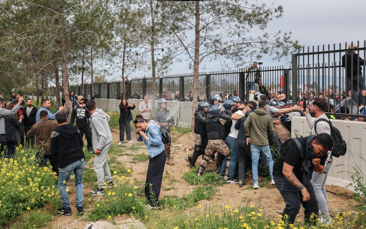 Kıbrıs'ta Halkın Hayat Pahalılığı İsyanı: Hükümet Kararnamesiyle Yoksulluk Derinleşiyor mu?