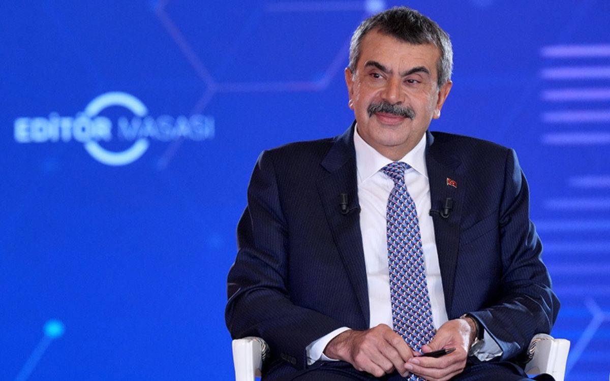 Eğitimde Tarikat Gölgesi: Laiklik Meclisi'nden Yusuf Tekin'e İstifa Çağrısı