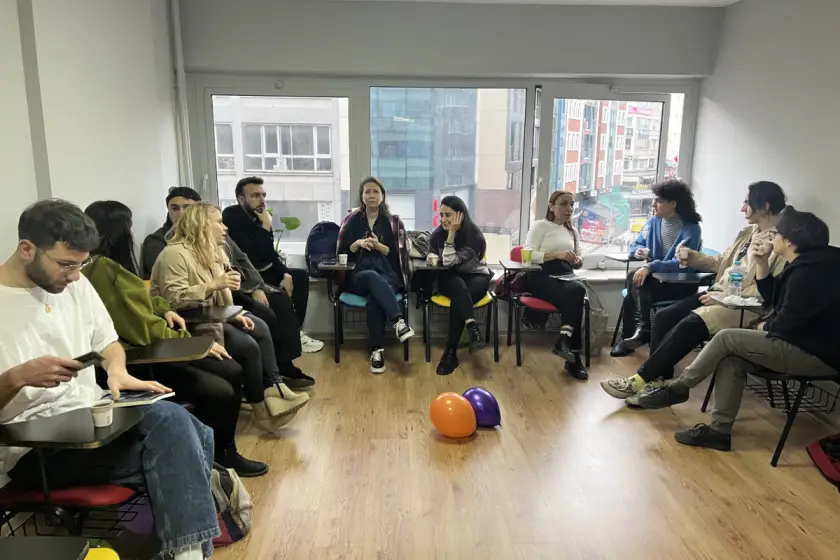 Sanatın 'Aylık Buluşmaları' Başlıyor: Kültürel Alanlara Erişimin Önemi Yeniden Gündemde