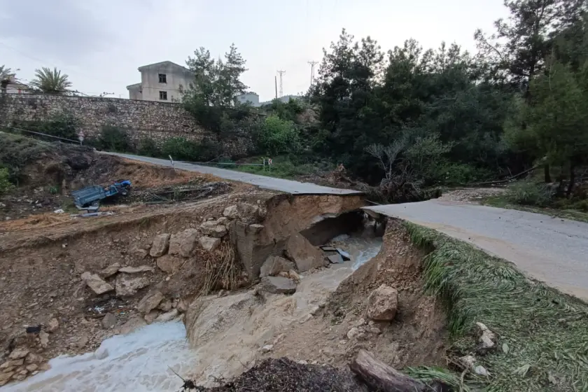 Mersin'de Sağanak Değil, Yönetim Boşluğu Vurdu: Altyapı Çöktü, Halk Mağdur Edildi!