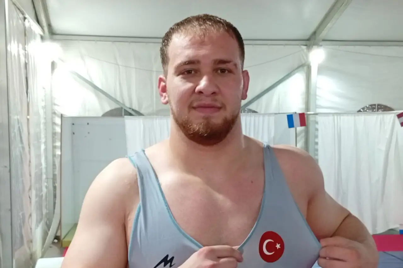 Milli Sporcuların Başarısı Gölgede mi Kalıyor? Güreşçinin Madalyası ve Halkın Gündemi