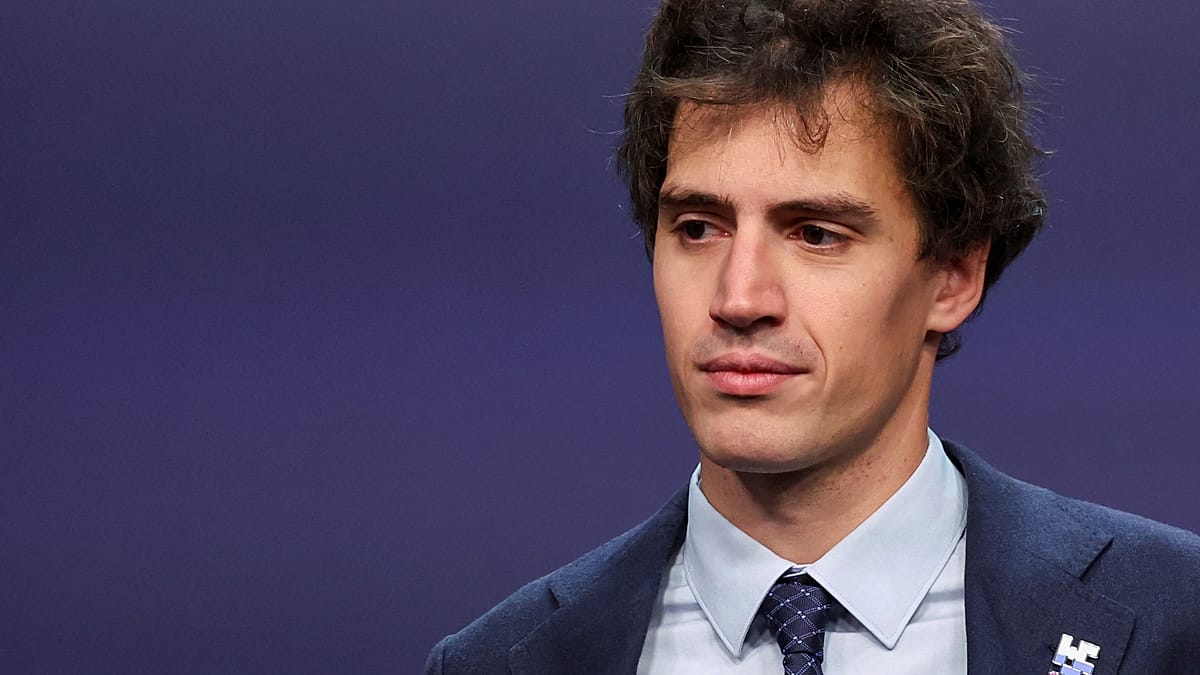 Paris Yakınlarında 'Dev Veri Merkezi' Tartışması: 830 Milyon Dolarlık Yatırımın Perde Arkası