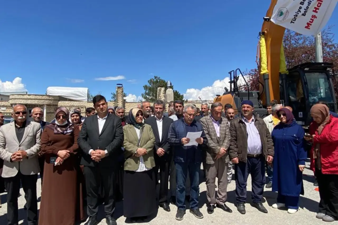 Diyadin Müftülüğü'nden Kürtçe Vaaz Yasağı: İnanç ve Kültürel Haklar Tartışılıyor