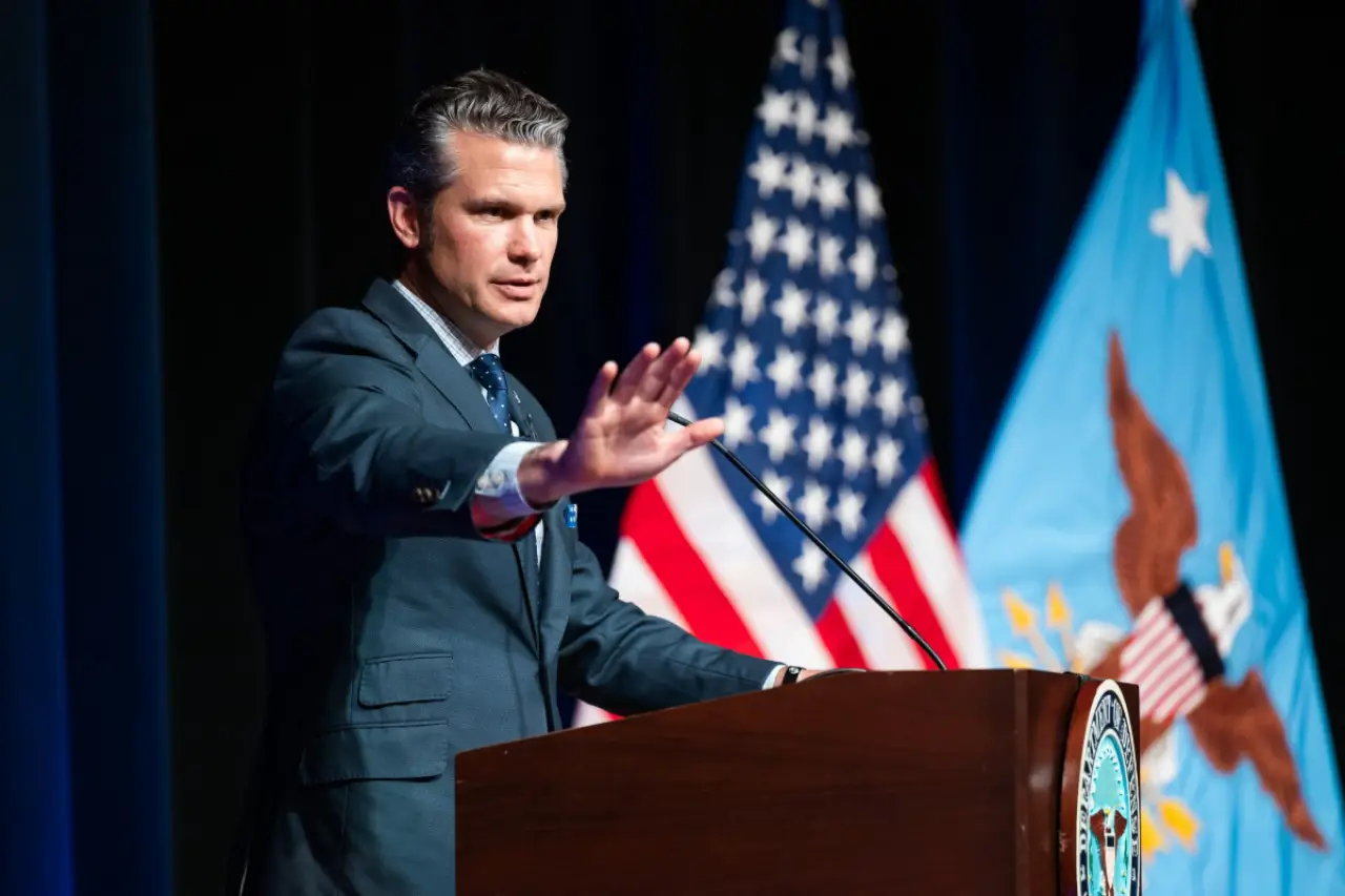 Pentagon Kararı: Askeri Üslerde Silah Serbestisi, Sivil Güvenliği Tehdit mi Ediyor?