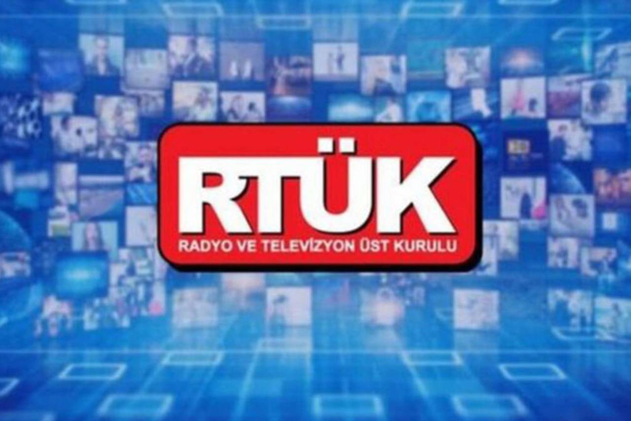 RTÜK'ten Muhalif Sese ve Spor Yayıncılığına Yeni Kısıtlamalar: Cezalarla Medya Susturuluyor mu?