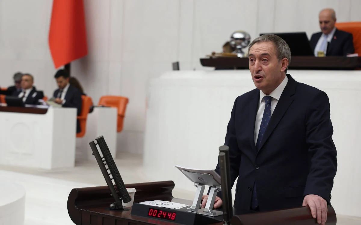 Demokratik Cumhuriyet İddiası ve Kürt Sorunu: Eşit Yurttaşlık Talebi Yükseliyor