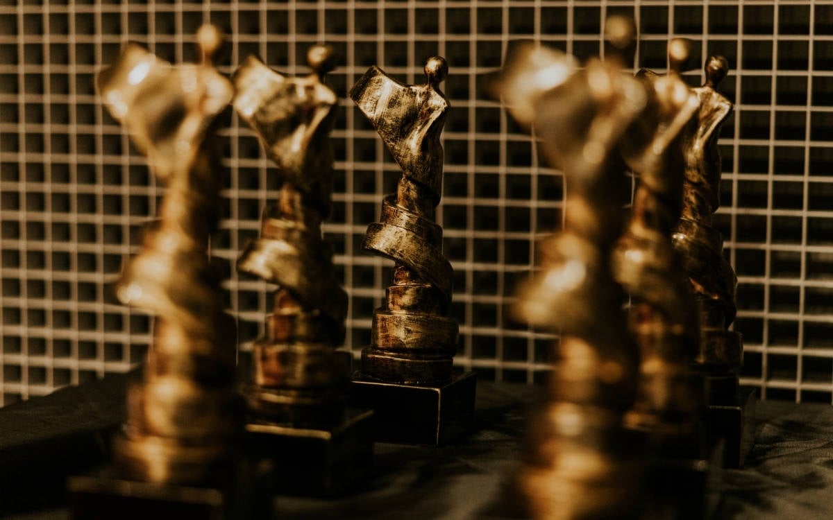 Yönetmen Toprak Işık Hakkındaki İddialar Sinema Sektöründe Derin Bir Yaraya İşaret Ediyor