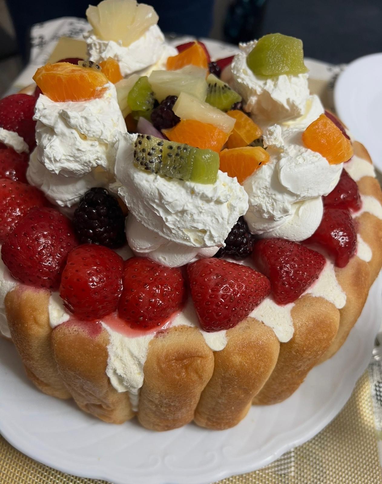 Tarta Diplomática con Frutas Frescas (por encargo) aprox. 3-4kg - Meniu zilei - Preparat românesc în Tenerife