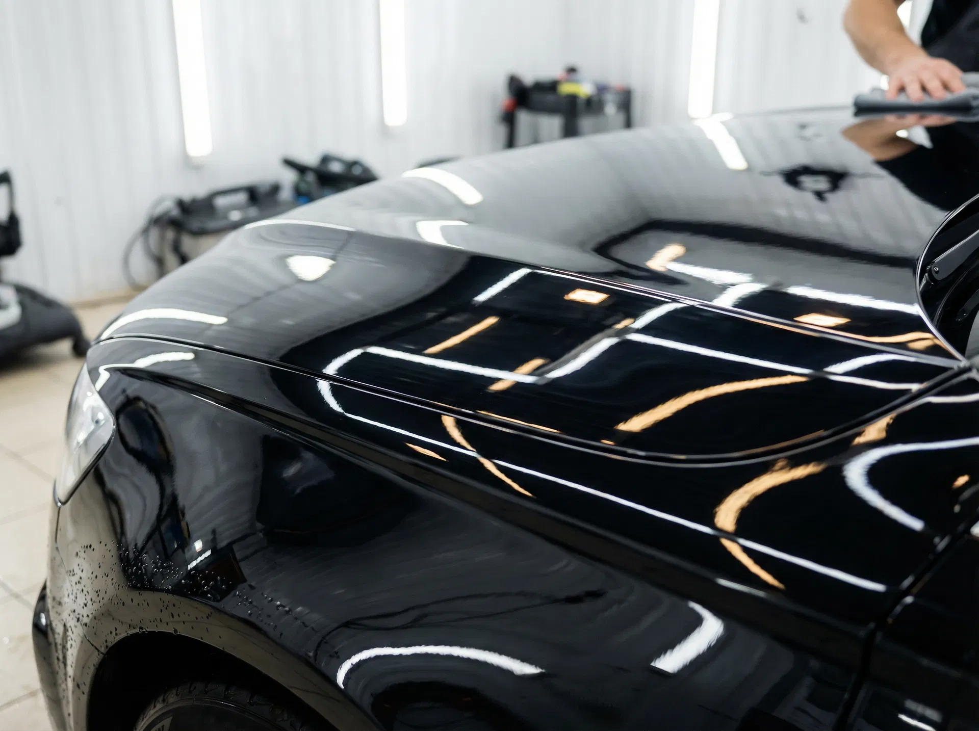 ขัดสี & เคลือบแก้ว - หลัง