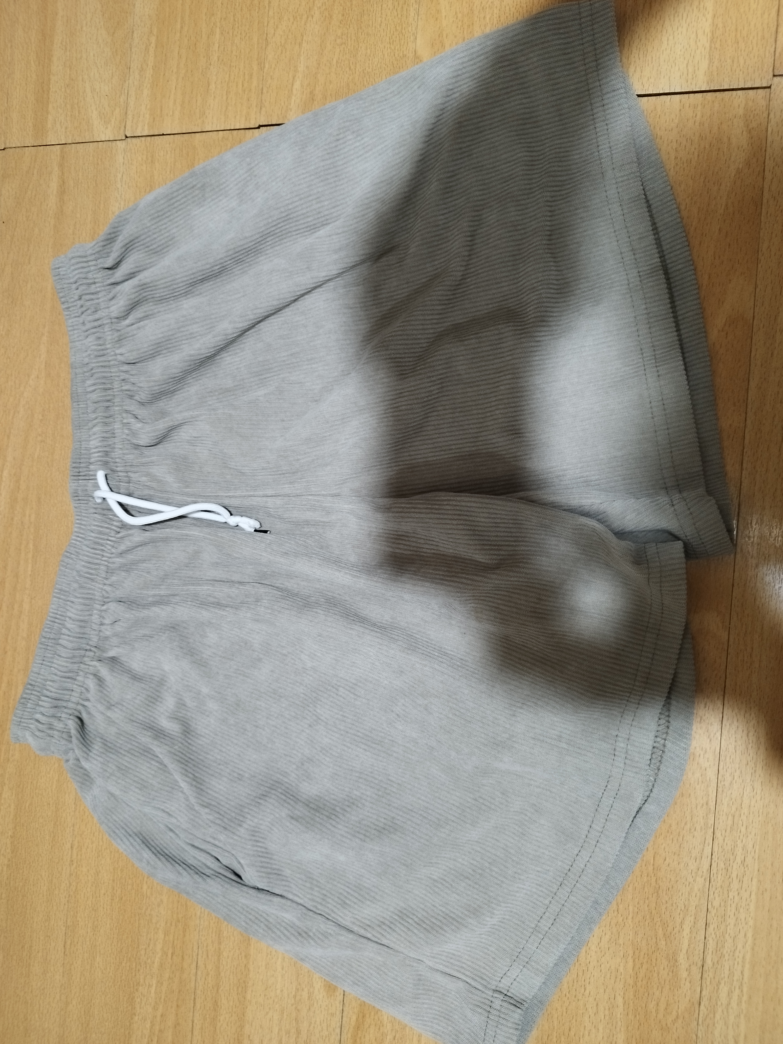 Grey unisex shorts