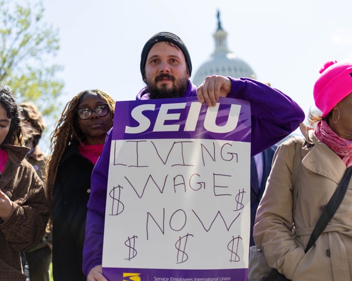 $30 an hour by 2030: new pushes to increase minimum wage in New York and California