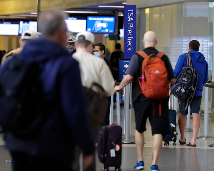 Airline CEOs urge Congress to end shutdown and pay airport TSA officers