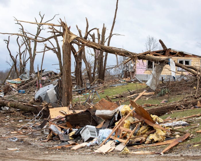 At least eight people dead after spate of tornadoes across central US