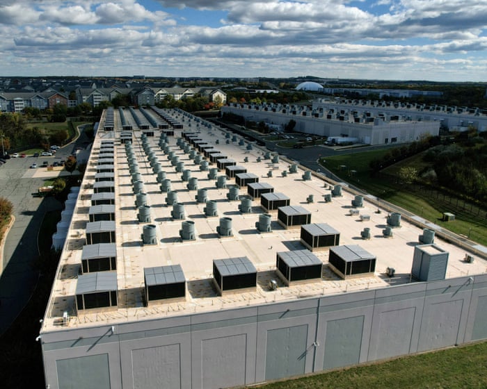 Bernie Sanders and AOC introduce bill to pause building of new datacenters