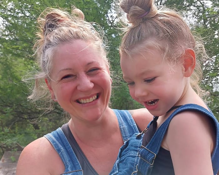 Canadian woman held with daughter by ICE is released after nearly three weeks of detention