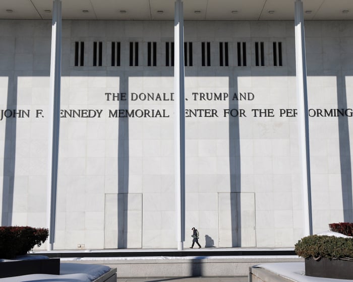 Democratic lawmaker allowed to attend Kennedy Center board meeting, judge rules