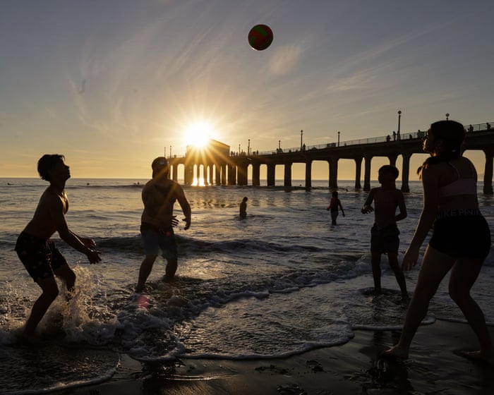 Historic March heatwave pushes south-west US toward triple digits