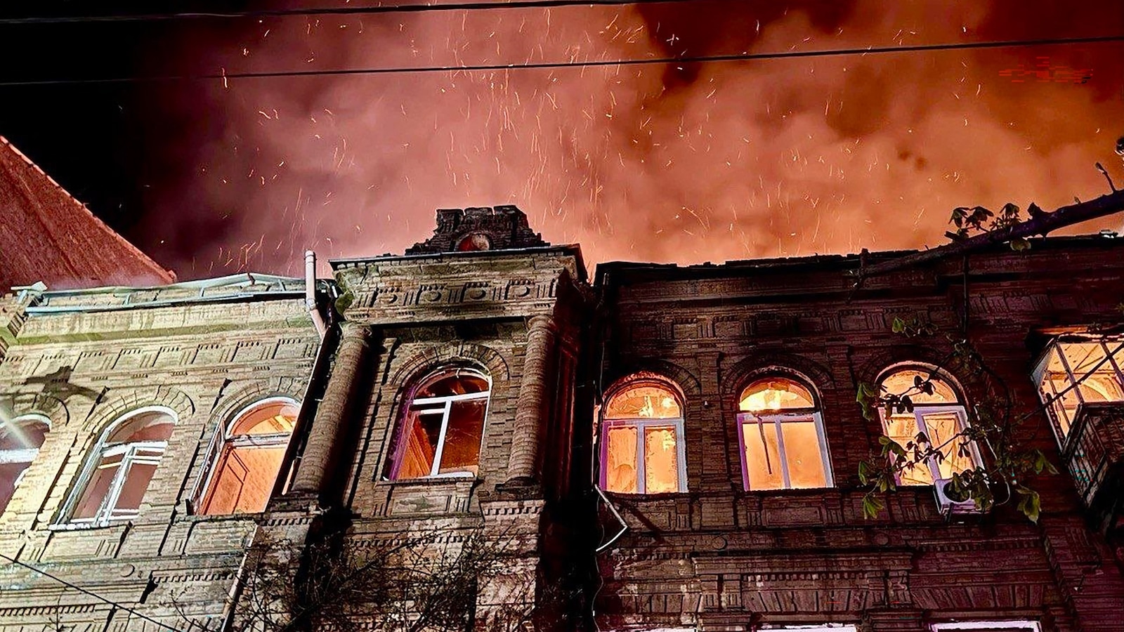 'Massive' Russian attack on Ukraine kills 16, injures at least 100, Ukraine says