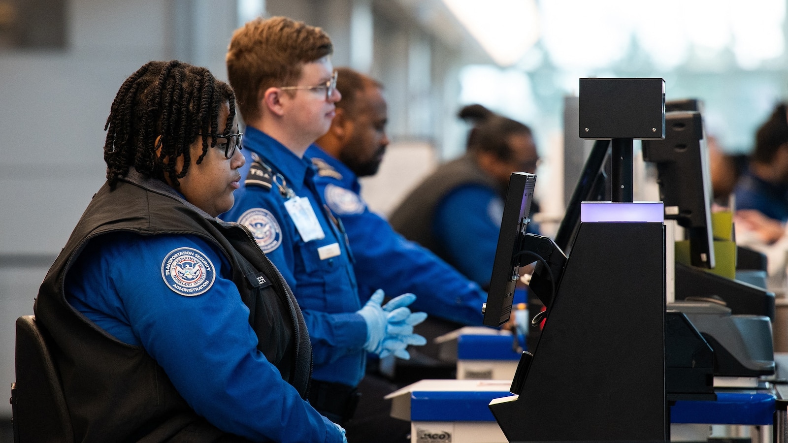 TSA workers pushed to the brink as DHS shutdown forces some to get 2nd jobs