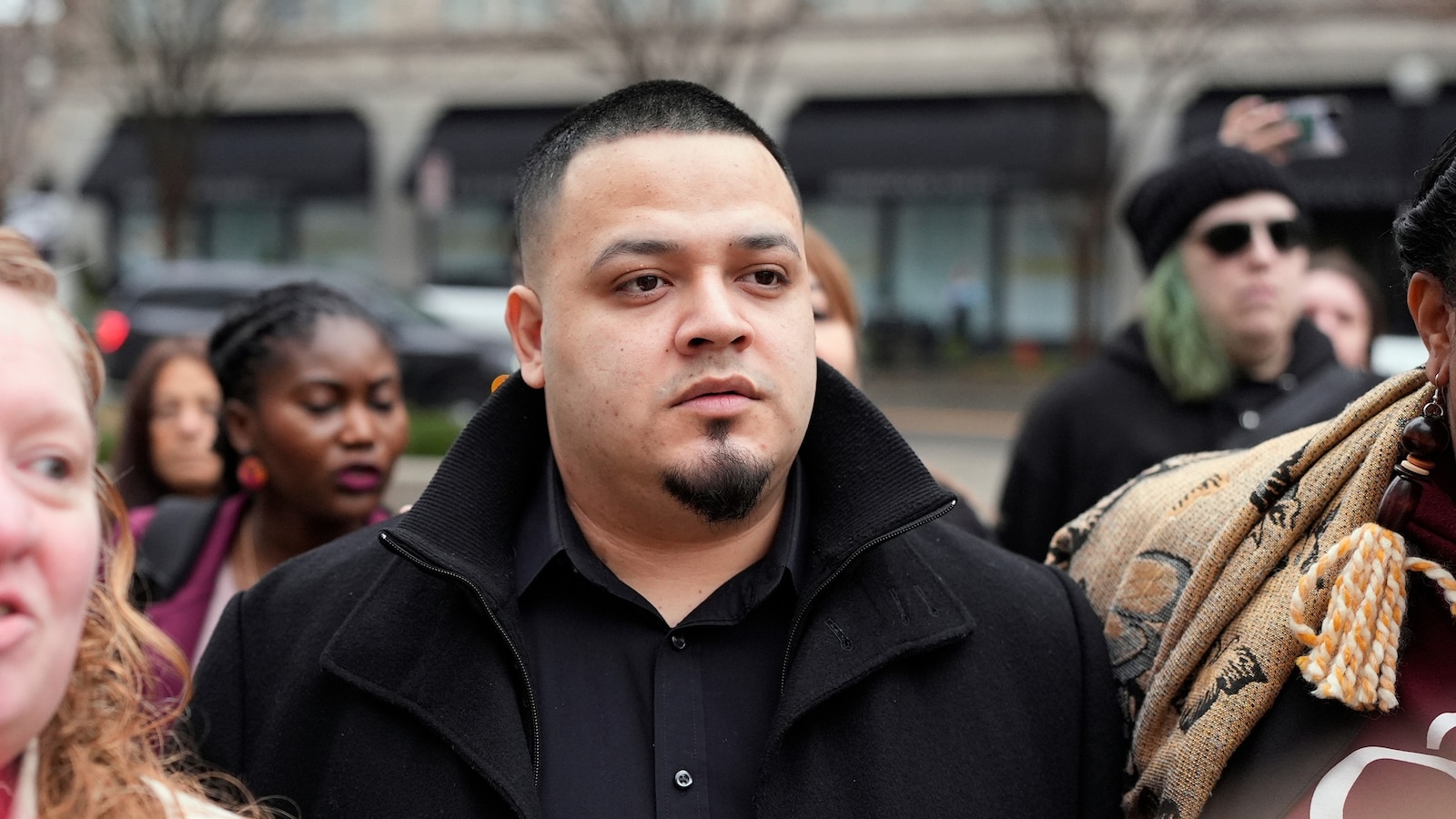 Trump administration seeks to move ahead with removing Abrego Garcia to Liberia - abcnews.com